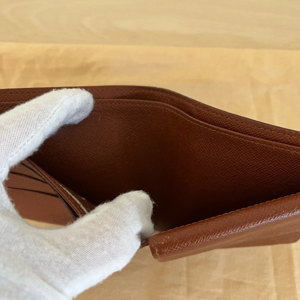 Louis Vuitton Men Marco Bifold Wallet EUC